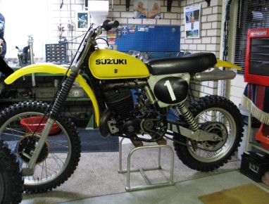1977 Suzuki RN400